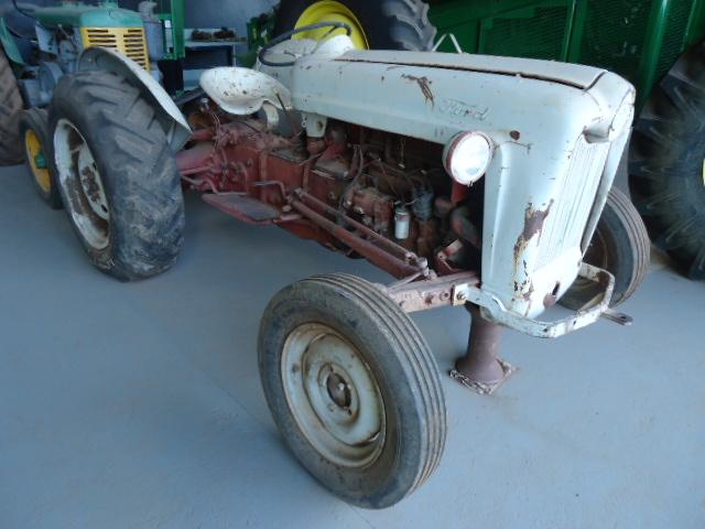 TRATOR FORD Nº52 